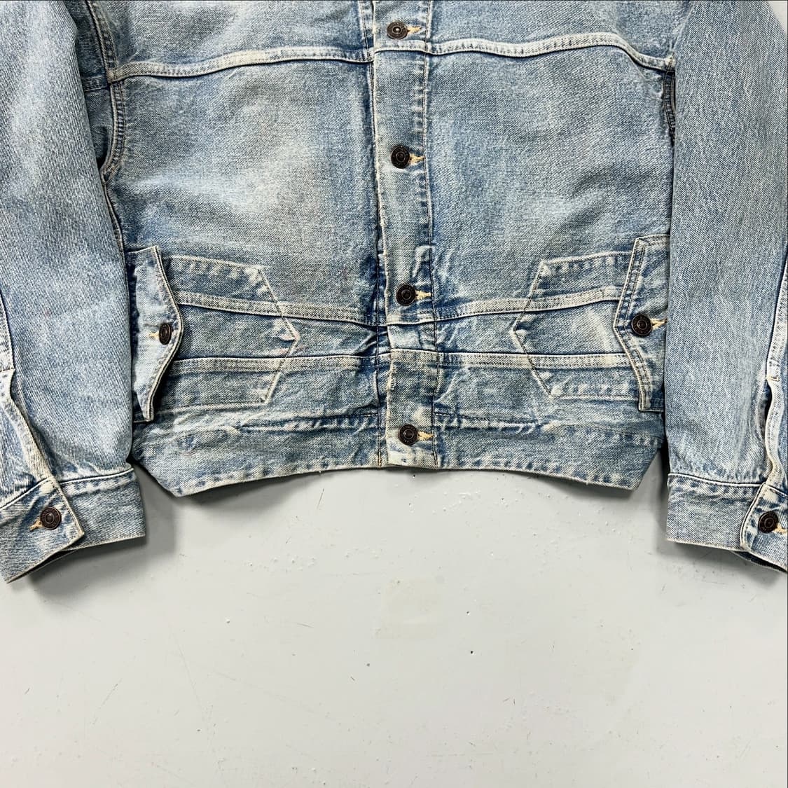 발렌시아가 업사이드 다운 데님 상품이미지3