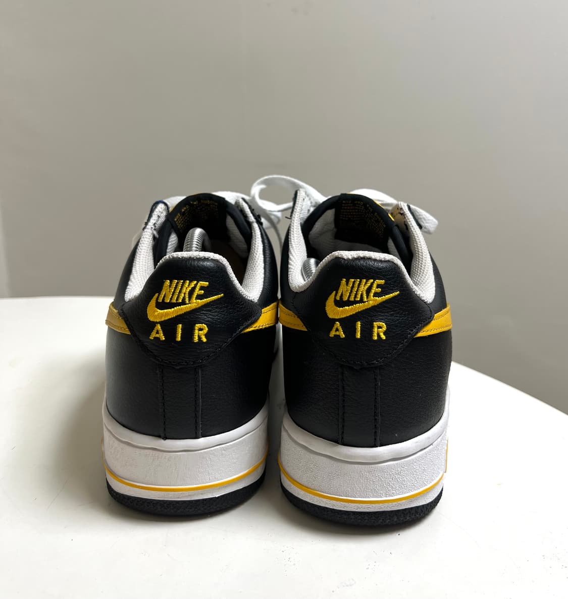 [275] 나이키 에어 포스 원 로우 06 필라델피아 흑인의날  상품이미지6