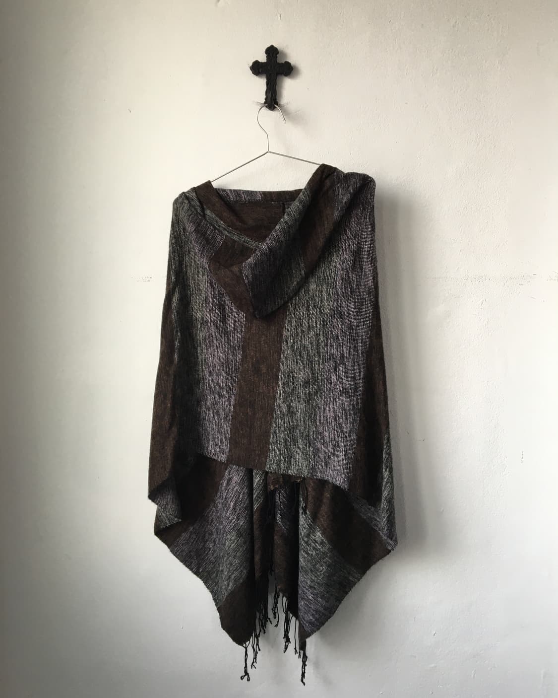 Fringe knit hood cape 상품이미지3