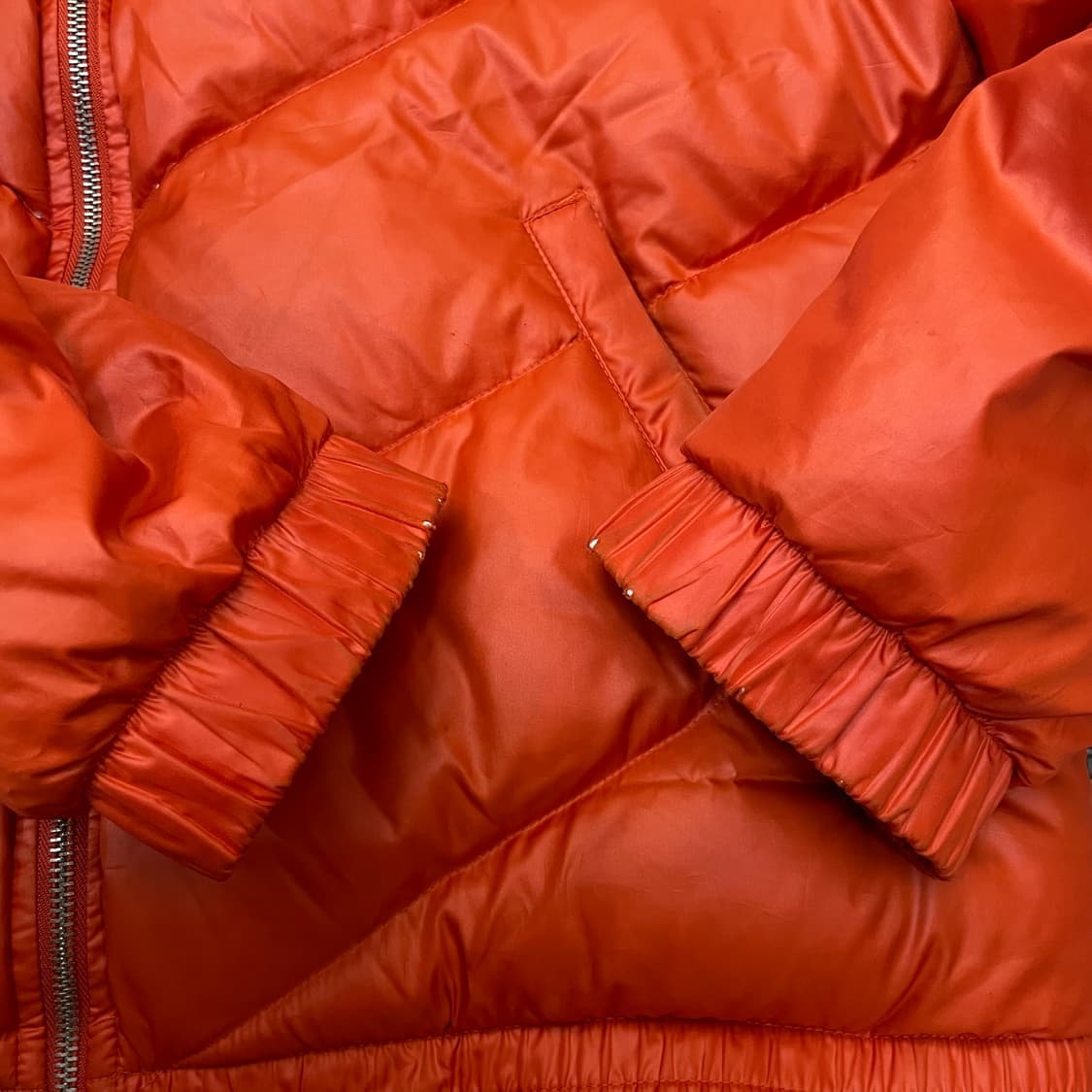 아디다스 오렌지 덕다운 후드 패딩 점퍼 105 상품이미지4