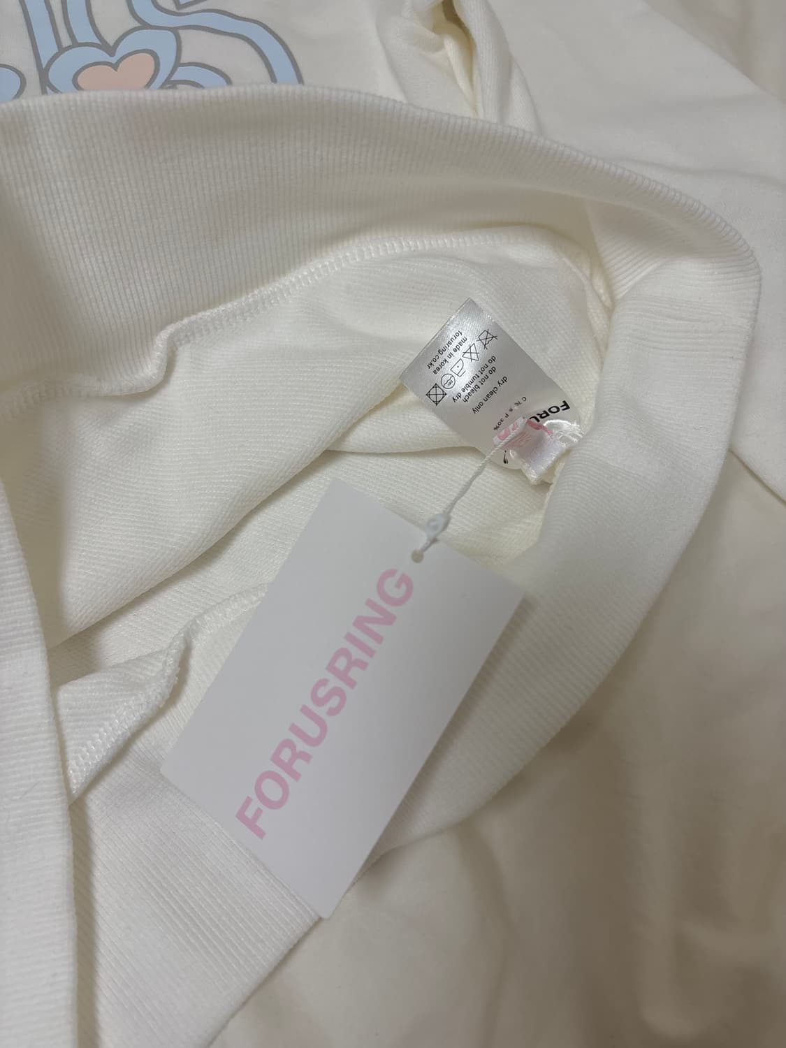 (새상품)포어링 맨투맨 4US Pocket sweatshirts 오프숄더 상품이미지4