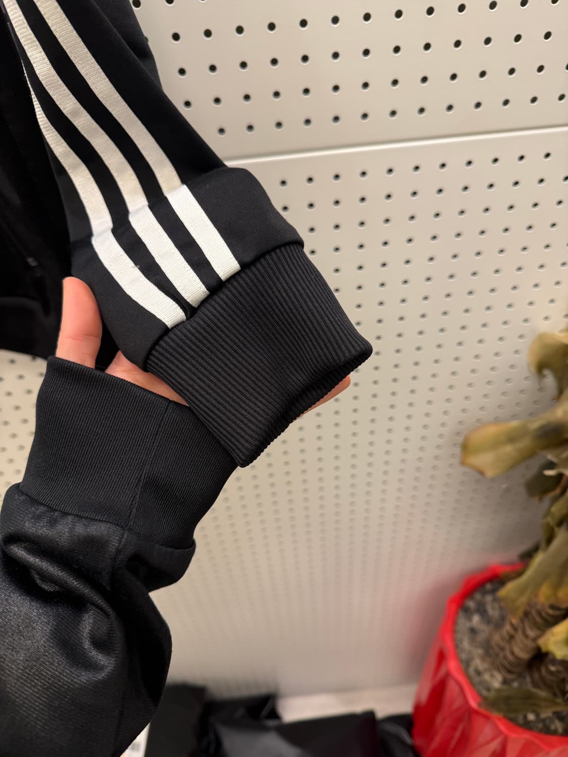 아디다스 오리지널 블랙 트랙탑 져지 U132 상품이미지3