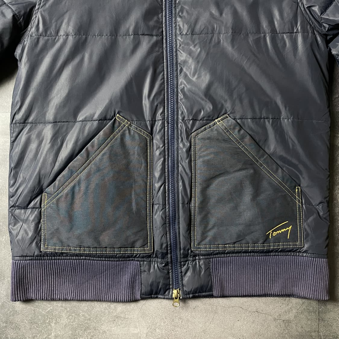TOMMY HILFIGER 타미힐피거 빈티지 네이비 라이트 다운 자켓 상품이미지4