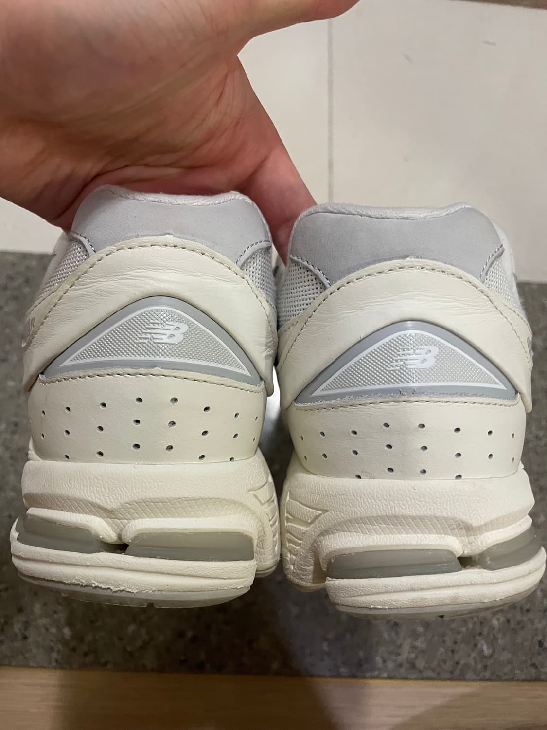 뉴발란스 2002r 화이트 씨솔트 상품이미지2