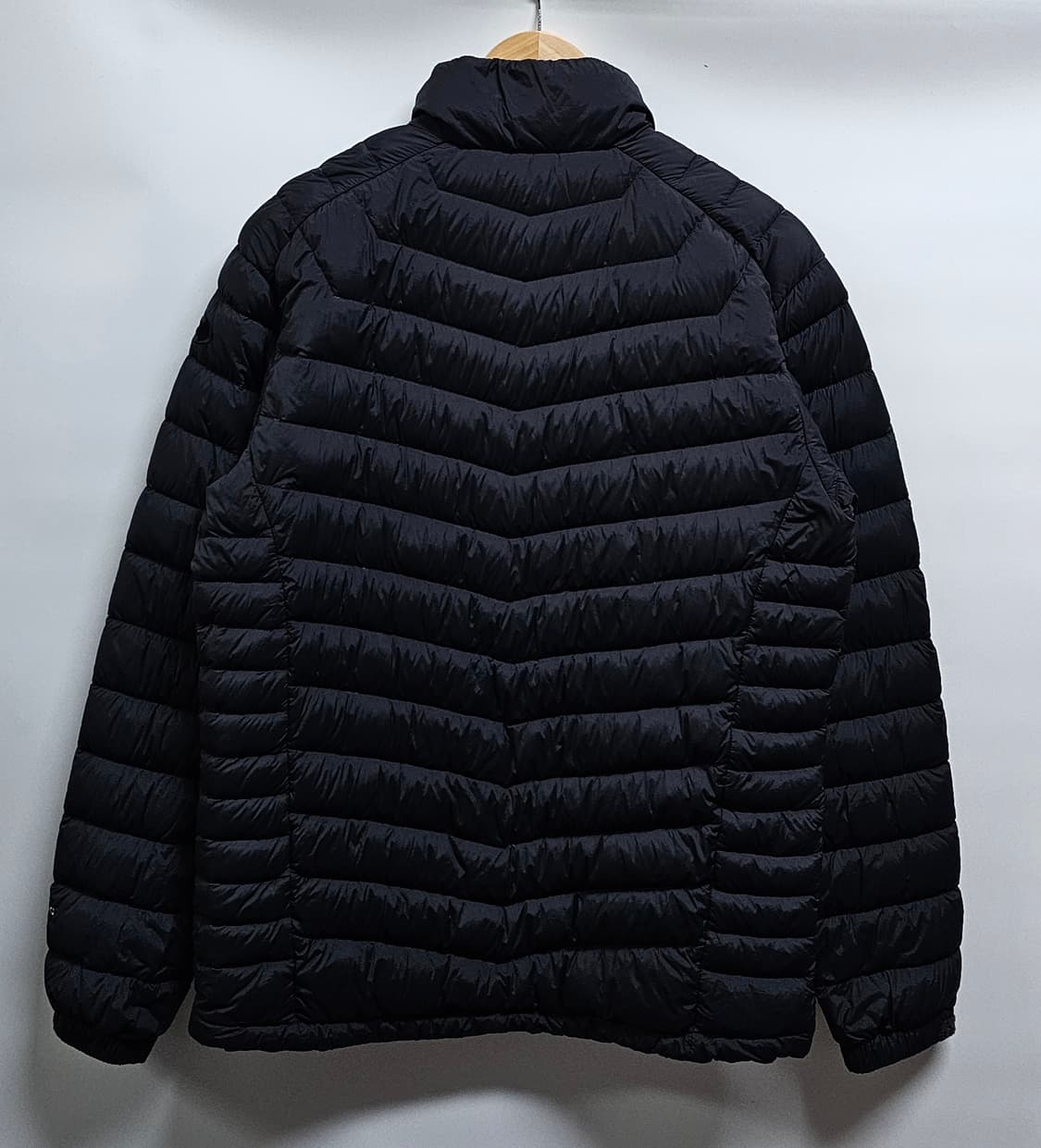 아이더 구스다운 경량패딩 L 상품이미지2