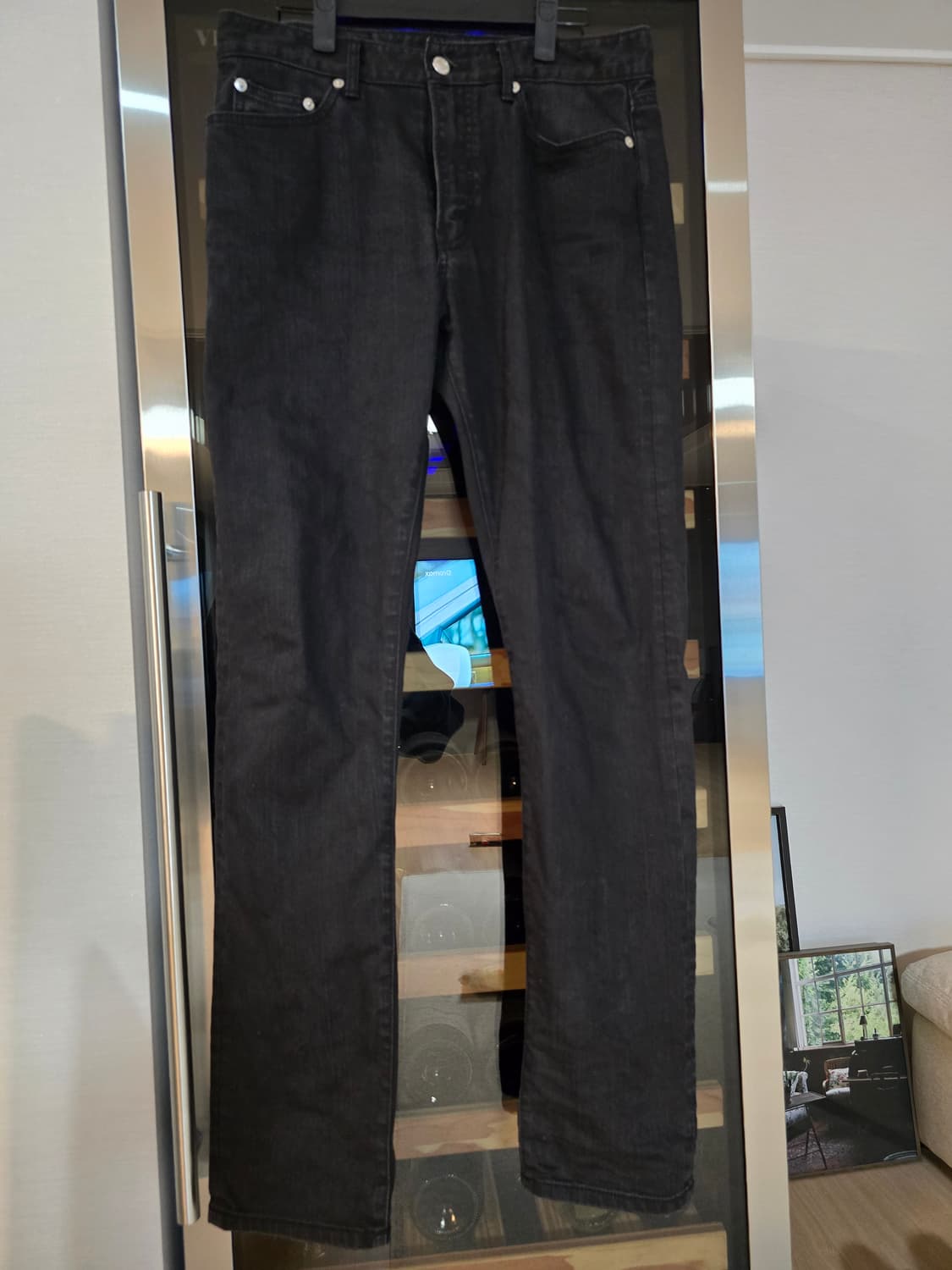 모드나인.mod9 블랙데님진 32사이즈입니다. 상품이미지1