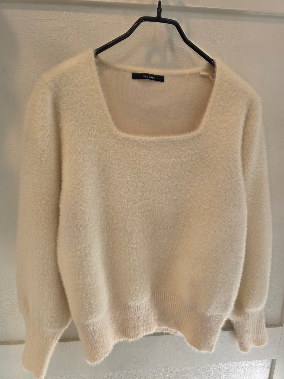 Lookast 룩캐스트 스퀘어넥 앙고라 니트 상품이미지1