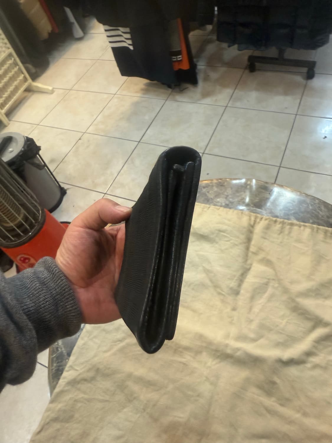 정품 펜디 주카 장지갑 팝니다 상품이미지8