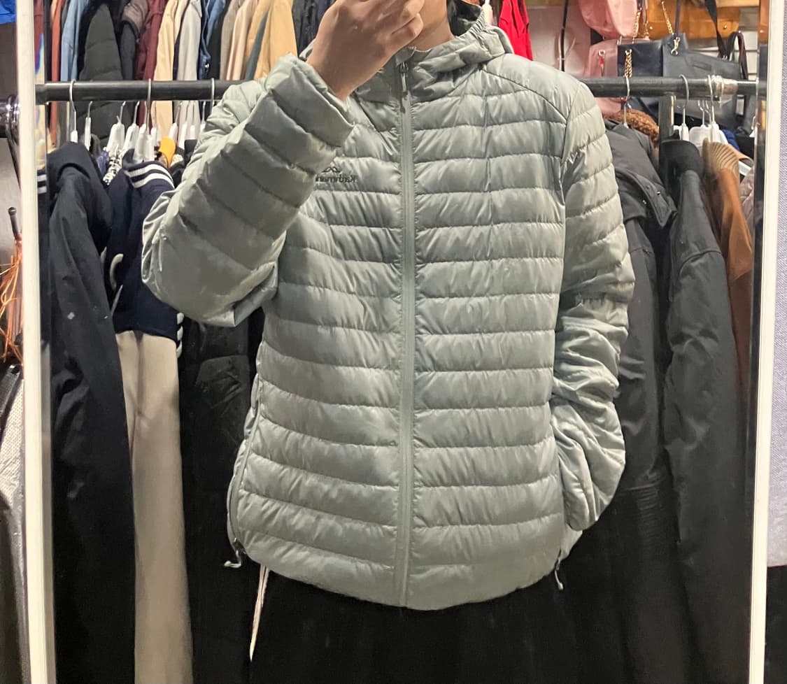 kathmandu 경량패딩 애플민트 상품이미지1