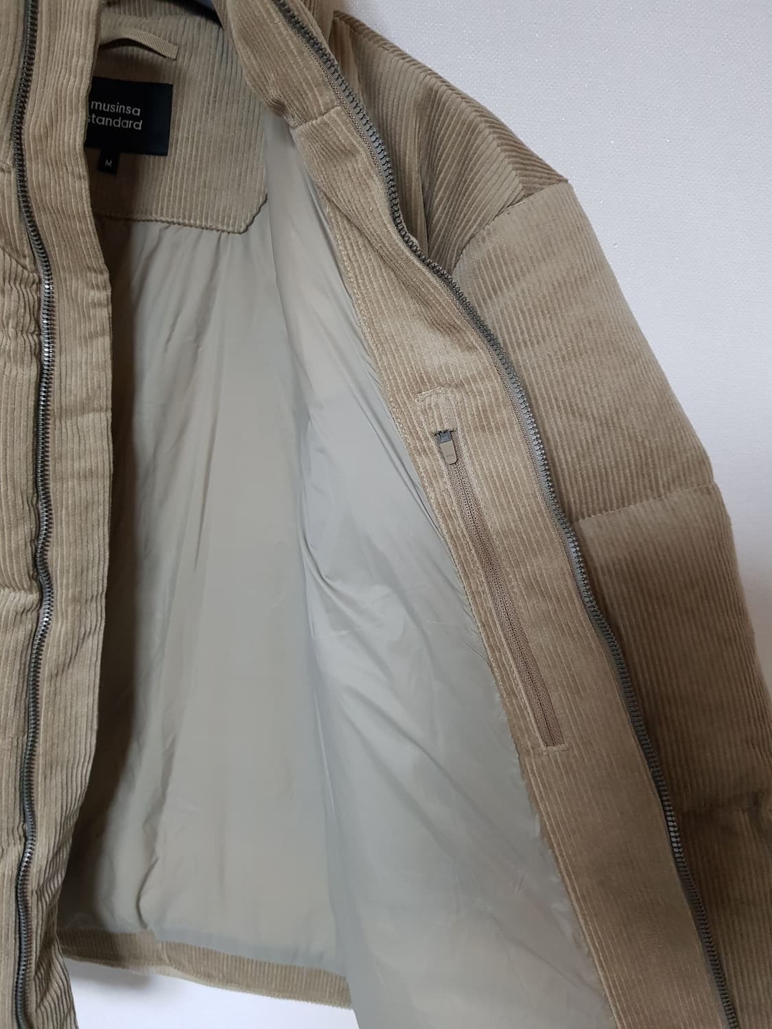 무신사 스탠다드 푸퍼 코듀로이 패딩 베이지 상품이미지5