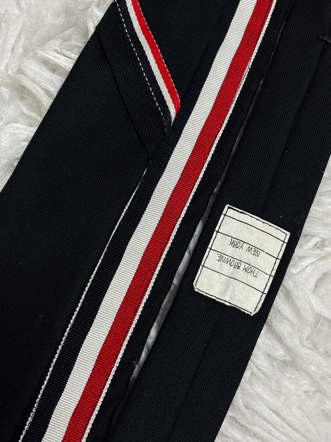 톰브라운 네이비 넥타이 상품이미지1