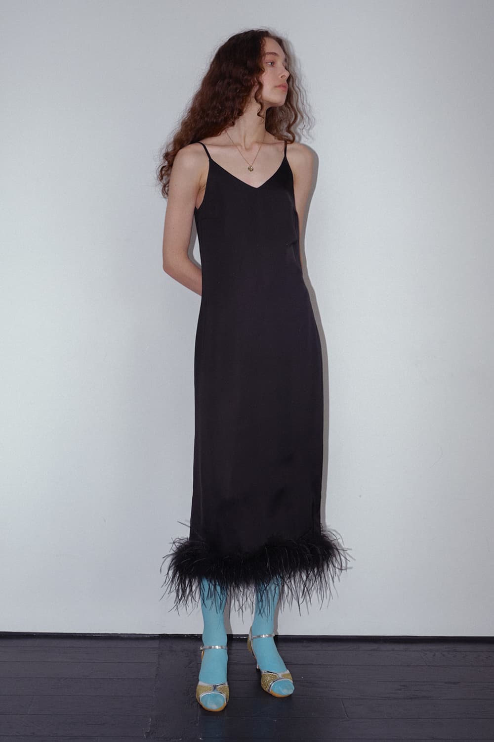 문선 오스트리치 헤어 슬립 드레스 S사이즈 상품이미지1