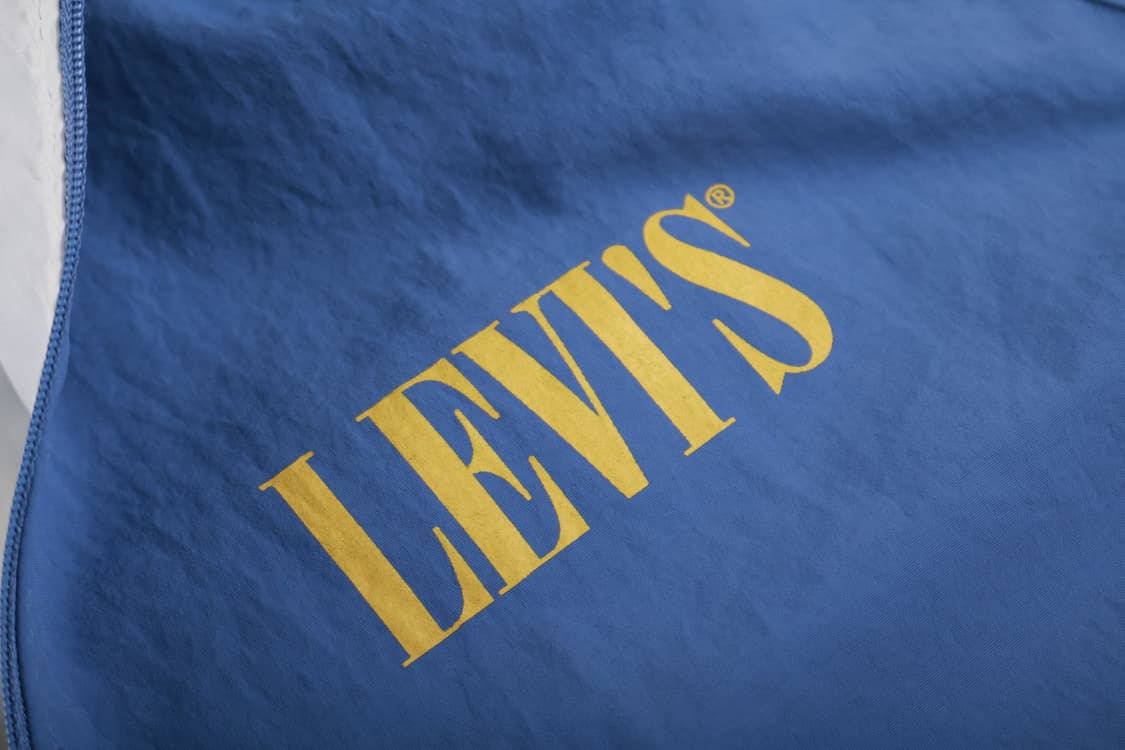 [M] 리바이스 빅로고 바람막이 상품이미지3