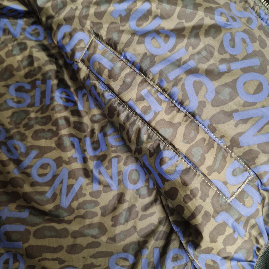 [M] 새상품 GU × 언더커버 콜라보 MA-1 항공 점퍼 리버시블 패딩 상품이미지6