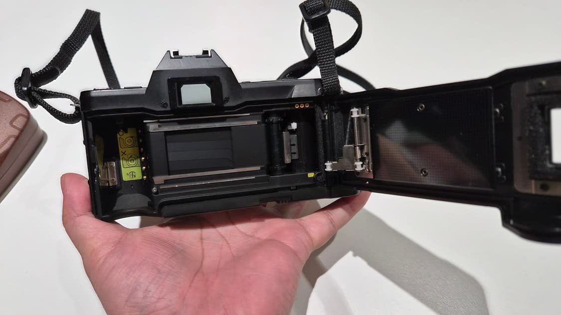 작례O 인물 최고 금성 g7m+명품 렌즈 리케논 50mm f2 필름카메라 상품이미지9