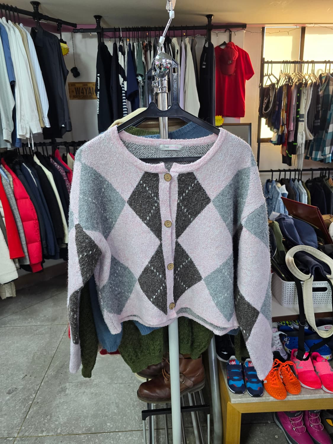 트렌드콜렉션 다이아몬드 패턴 숏 가디건 (1348) 상품이미지1