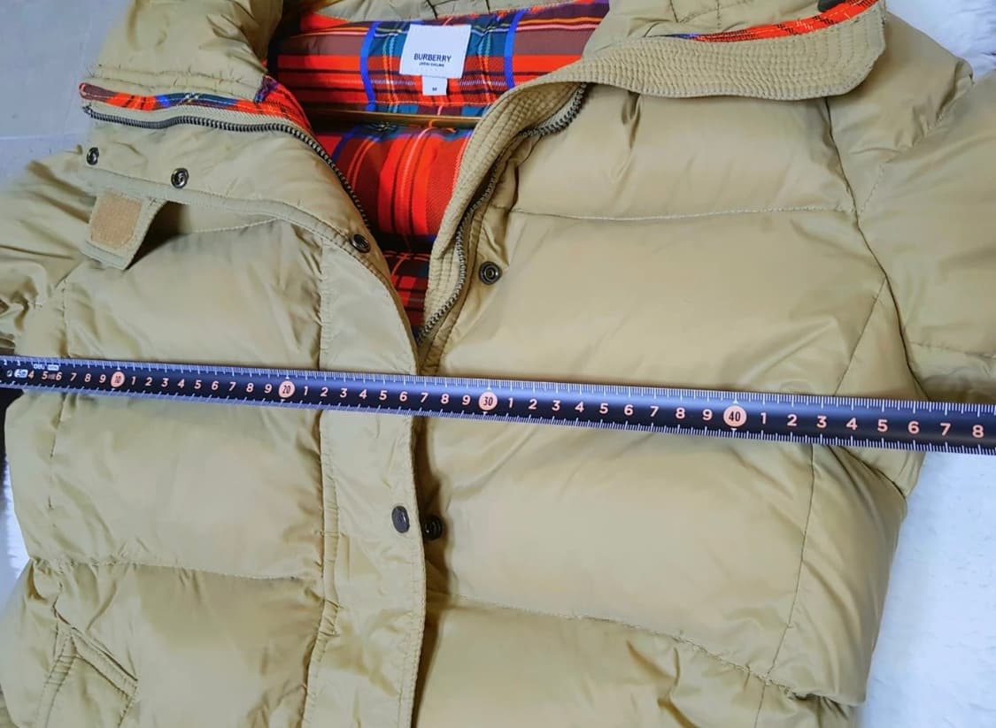 정품 버버리 덕다운패딩 66. 상품이미지7