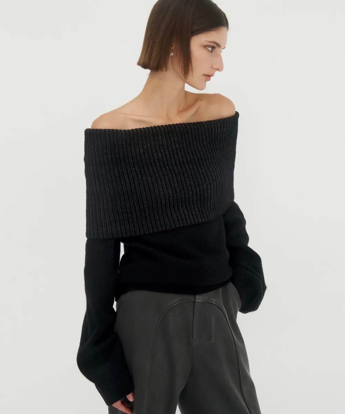 Ribbed Open Shoulder Knit [ Black ] 상품이미지1