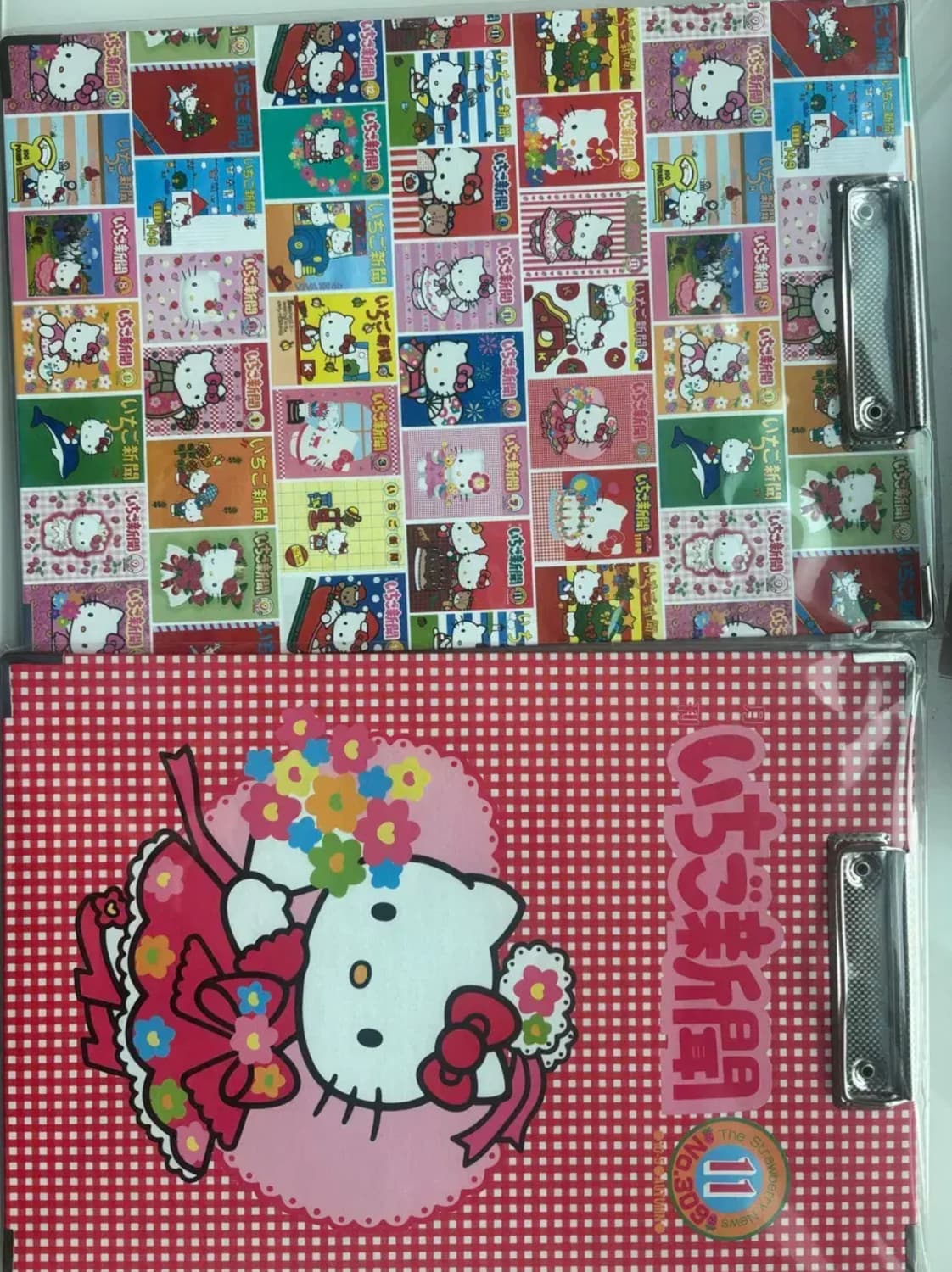 특가)산리오 시로이치고 50주년 헬로키티 보드판 책받침 상품이미지1