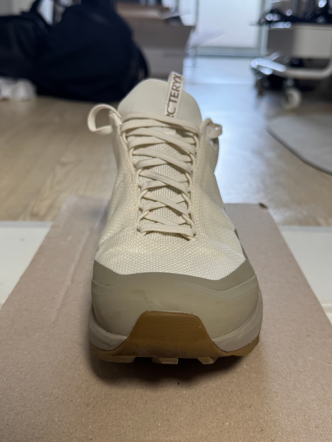 아크테릭스 에어리어스 고어텍스 270사이즈 상품이미지7