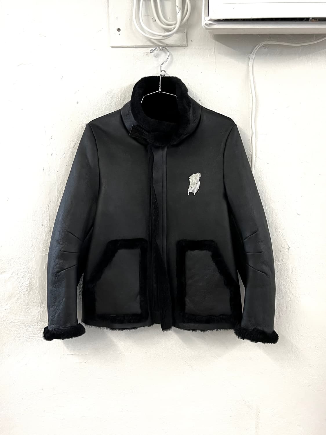 언더커버 비즈 컬렉션 시어링 무스탕 자켓 상품이미지1