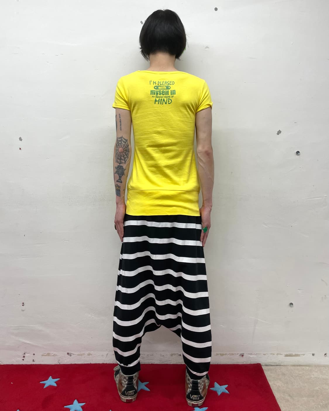 Glossy lettering yellow T-shirt  상품이미지5