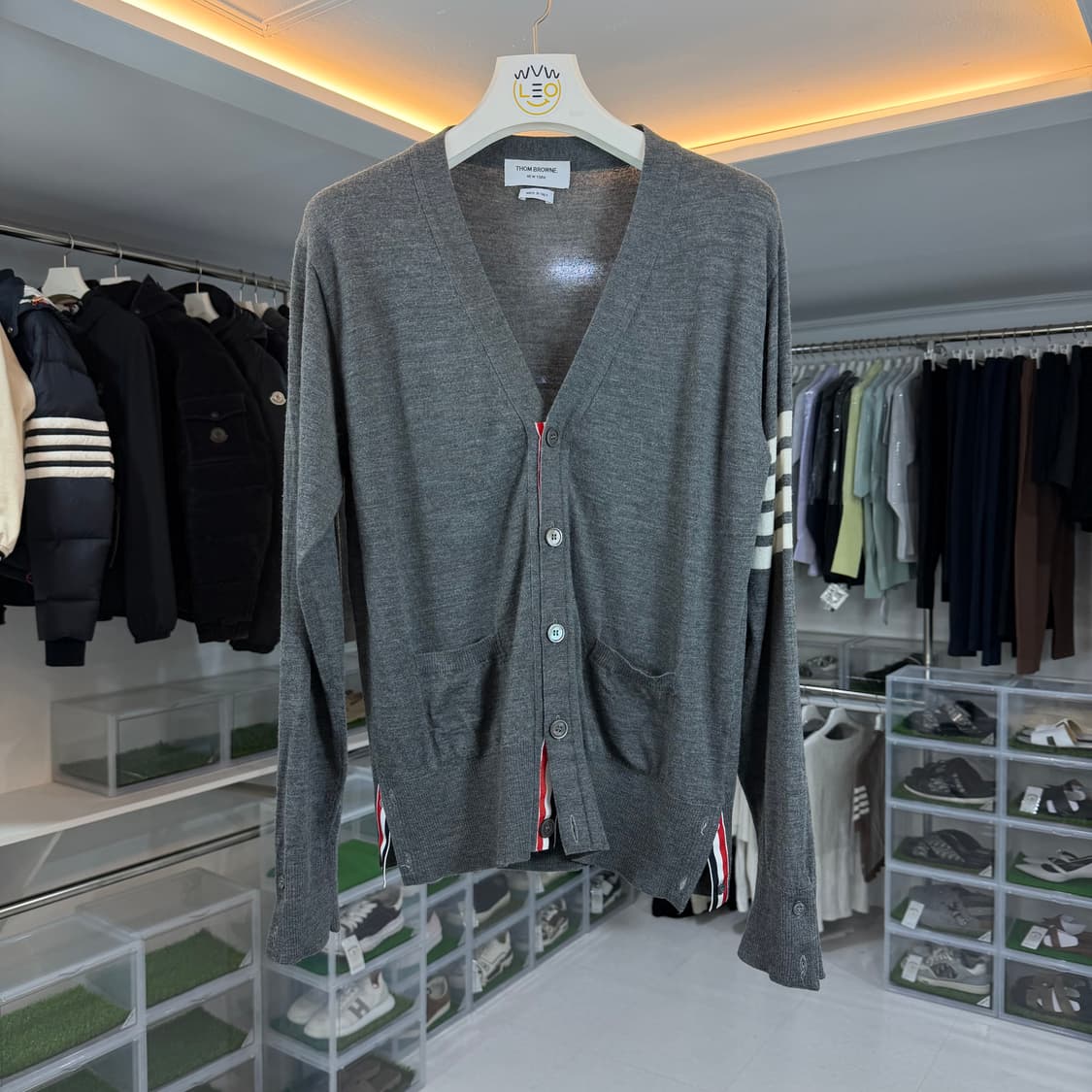 [리오브] 톰브라운 사선 완장 메리노 울 가디건 상품이미지1