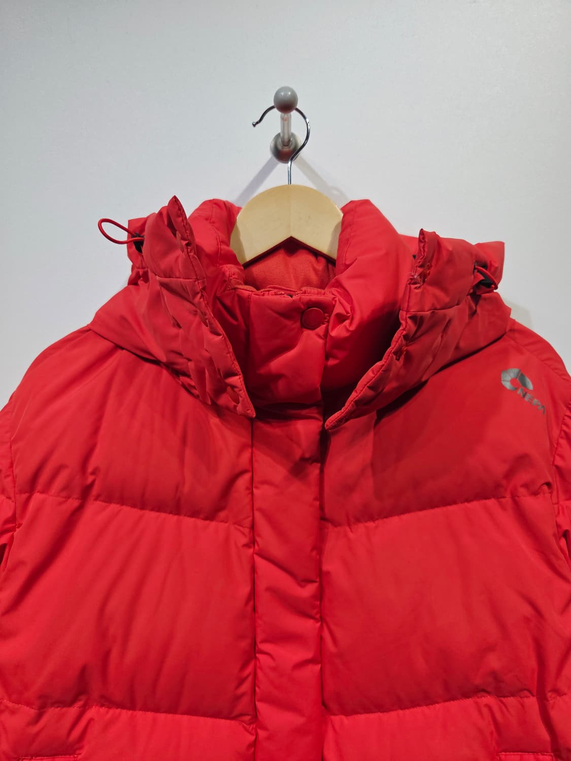 네파(NEPA) 레드 덕다운 숏패딩 자켓 상품이미지3