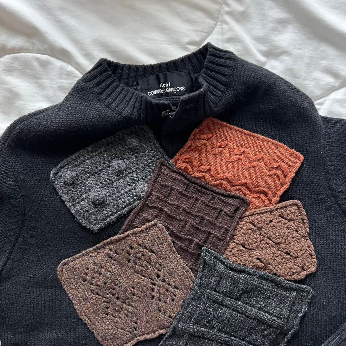 꼼데가르송 트리콧 패치 니트 가디건 상품이미지2