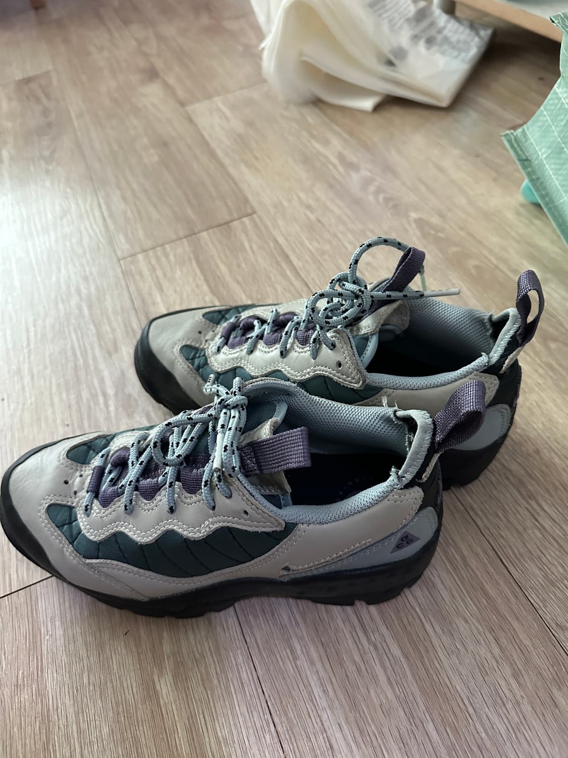 나이키 휴마라  상품이미지3