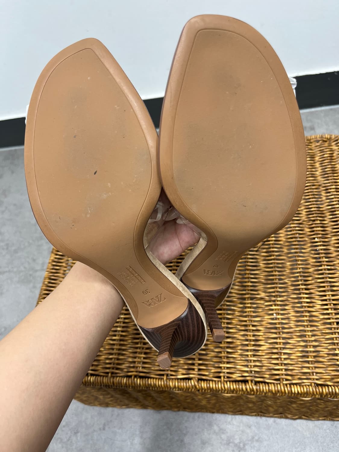Zara 투명 힐 39 245 상품이미지3