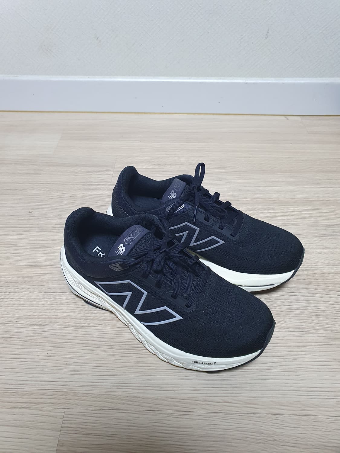 뉴발란스 860 v14 운동화 260 상품이미지2