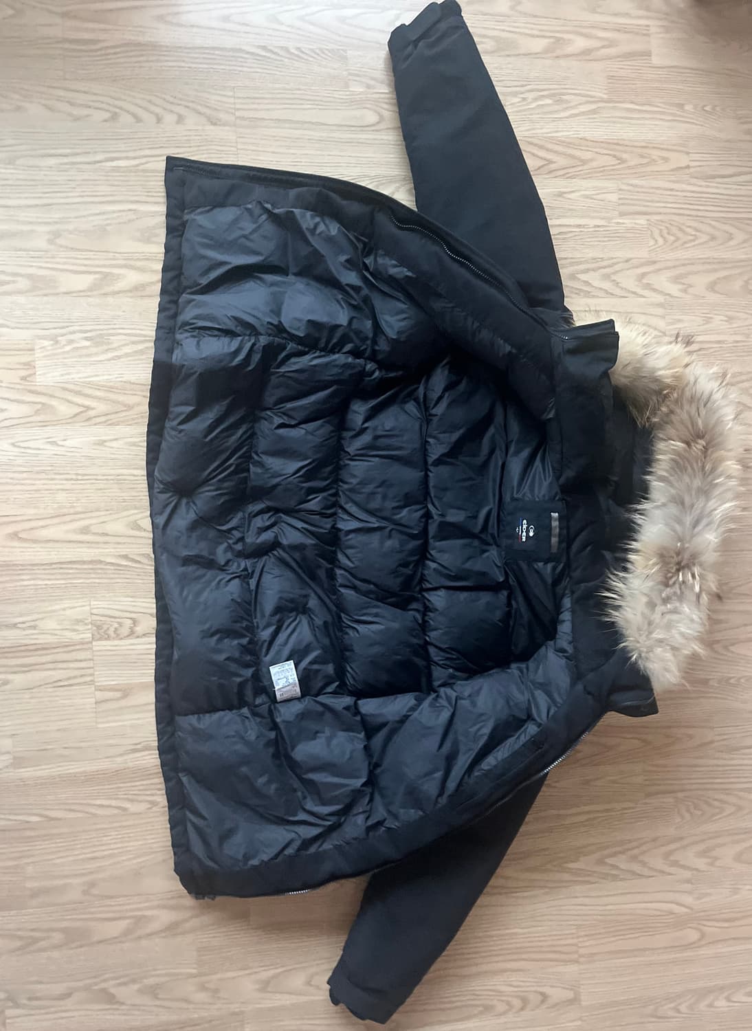 아이더 패딩 블랙 L (DMW19575Z105) 상품이미지2