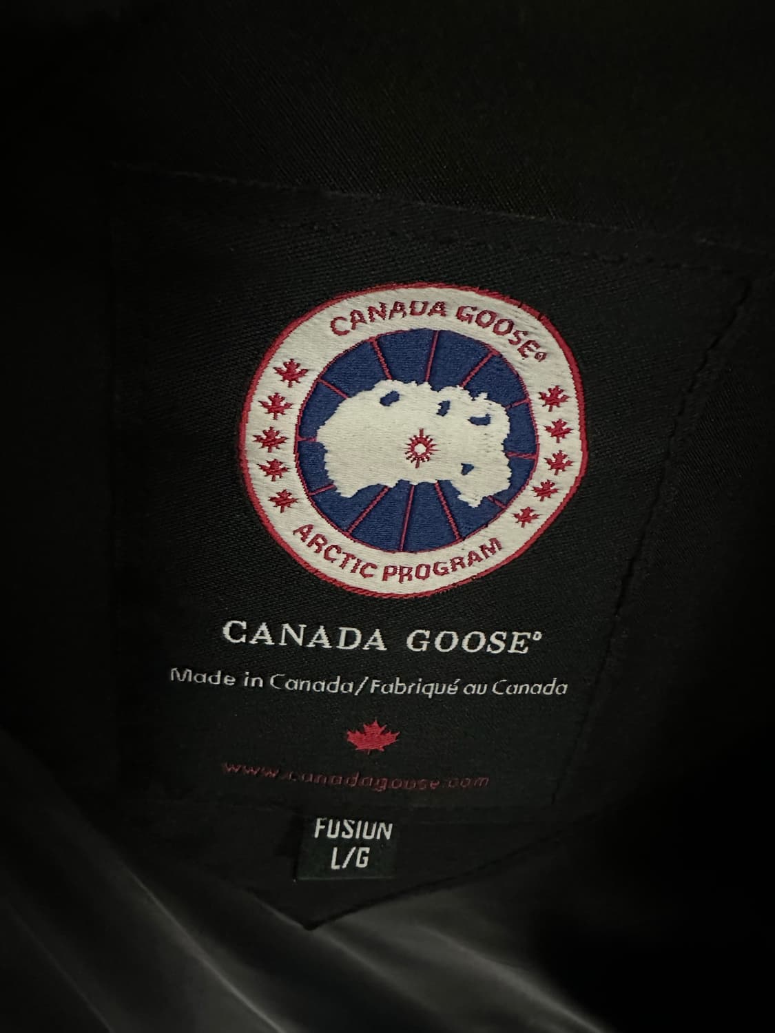 캐나다구스 매키너 블랙 색상 L사이즈 상품이미지5