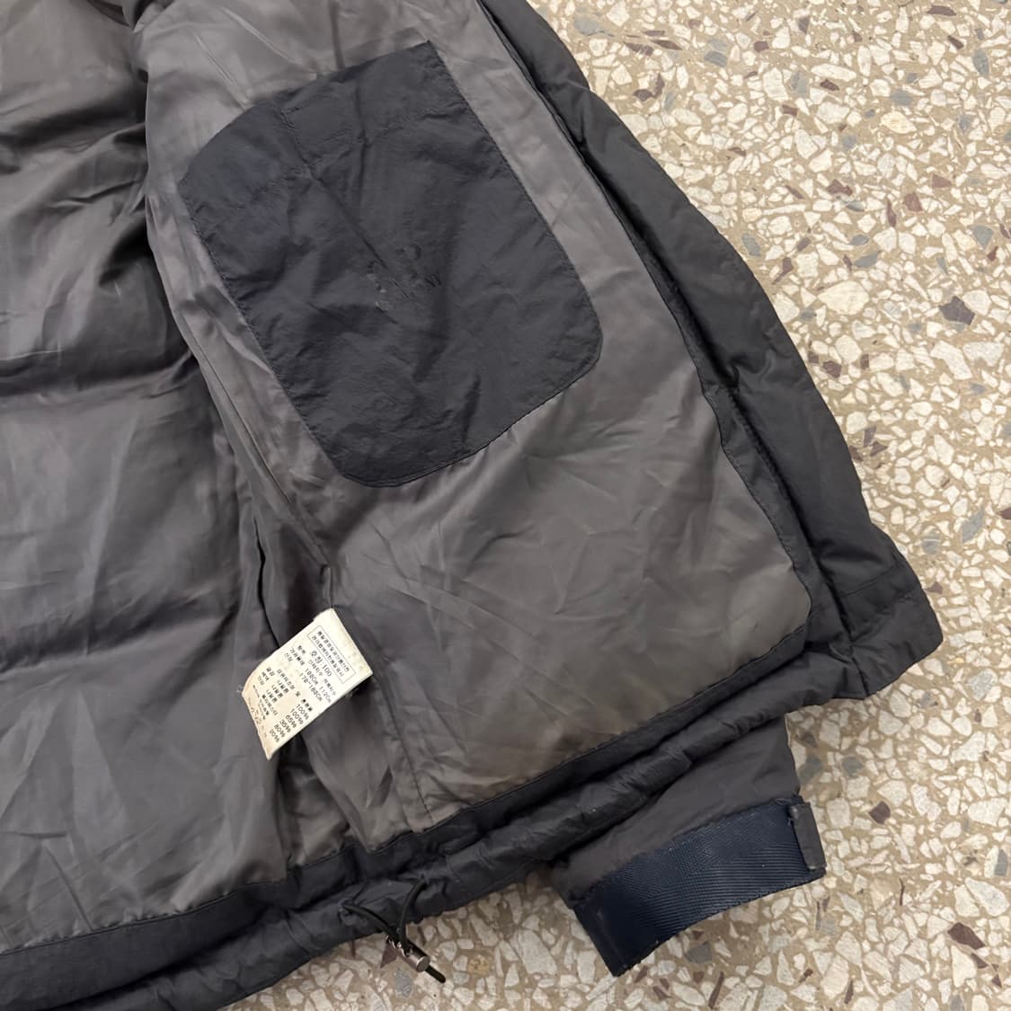 씨피컴퍼니 밀레밀리아 덕 다운 패디드 고글 자켓 상품이미지10