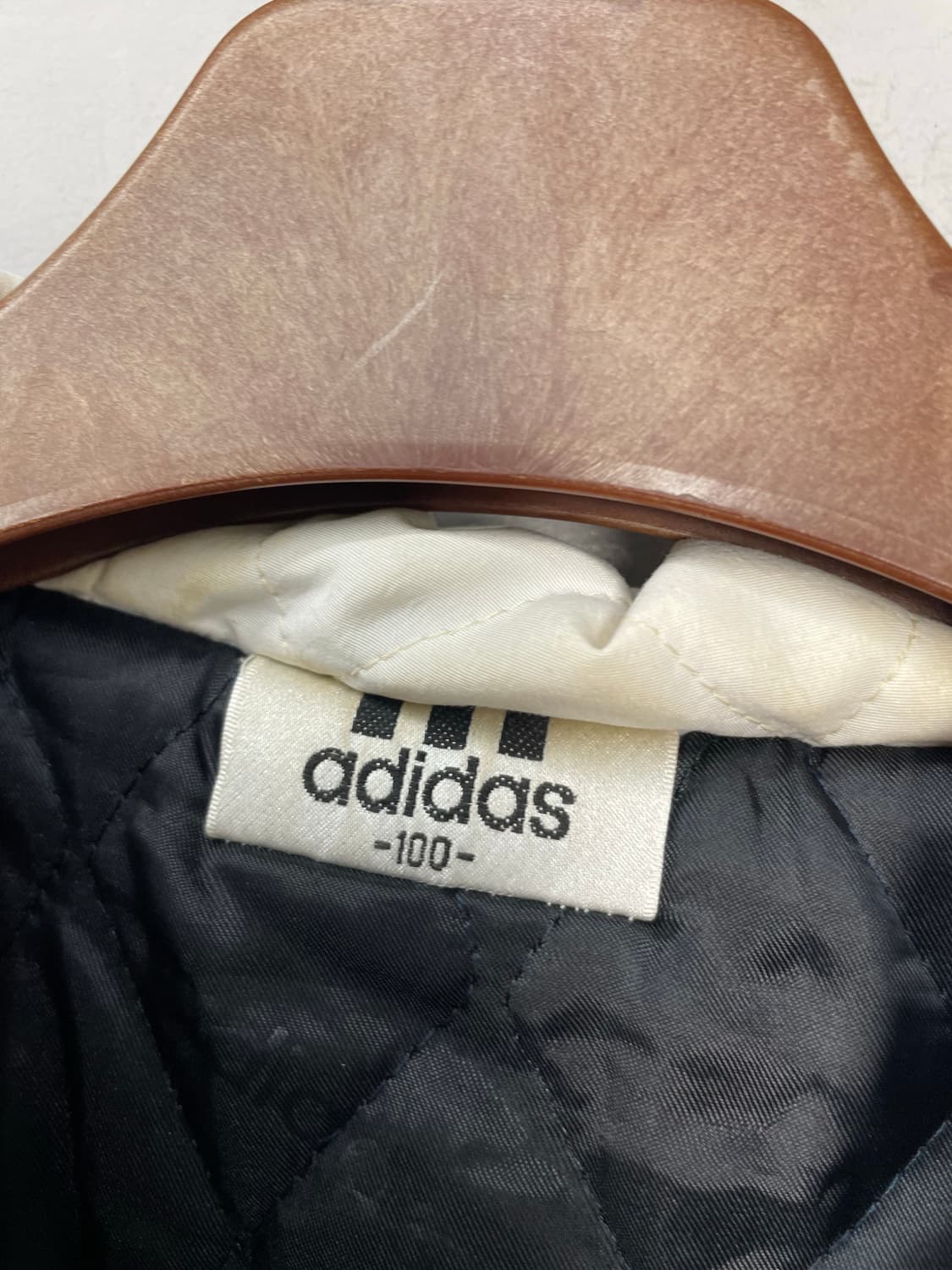 아디다스 올드스쿨 빅 트레포일 바람막이 H1561 상품이미지7