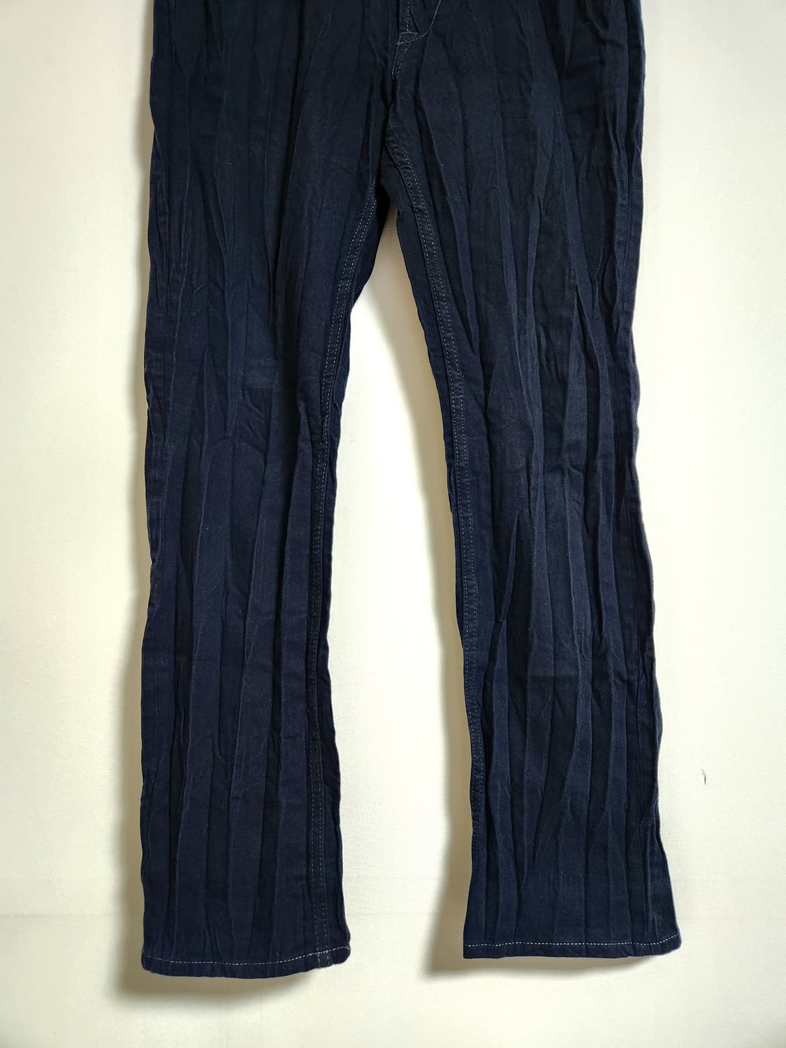 이세이미야케 맨 주름가공 팬츠 상품이미지3