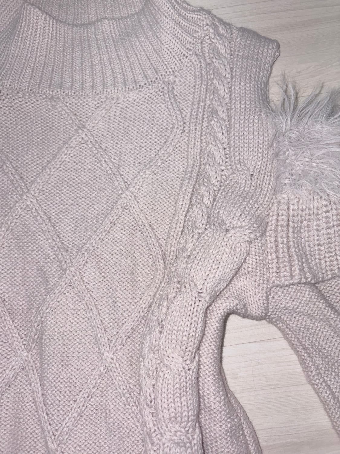 오프숄더 페어리 퍼 니트 라떼갸루 히메갸루 오네갸루 로걀 크루빈티지 상품이미지2