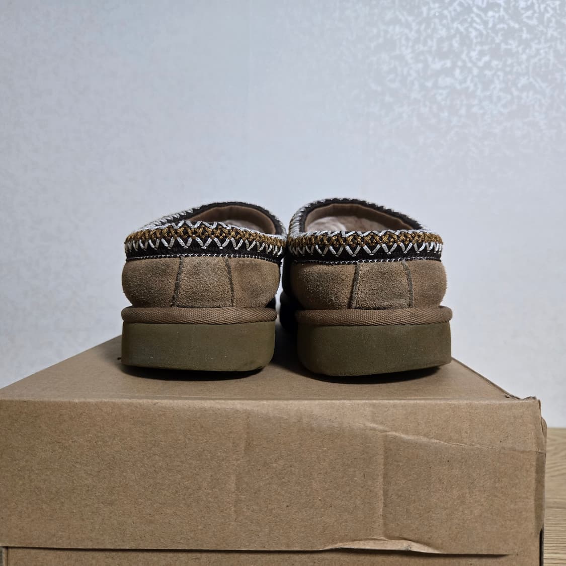 240 UGG 미국어그 타스만 체스트넛  상품이미지4