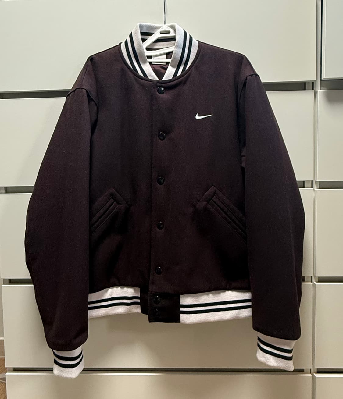 나이키 nsw 어센틱 바시티 브라운 M사이즈 상품이미지2