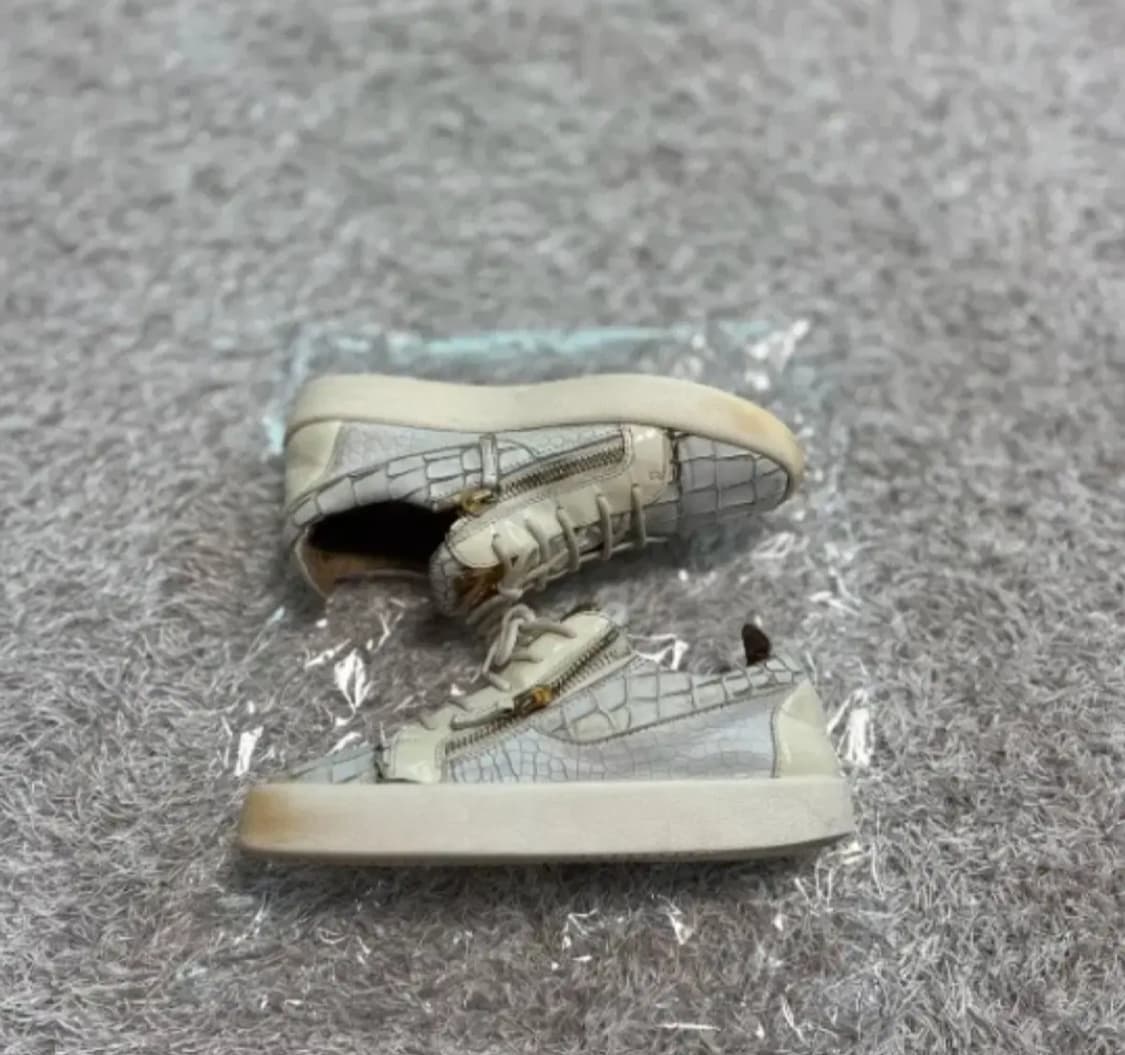 [정품] 쥬세페 자노티 금장 크로커 집업 스니커즈 260
 상품이미지1