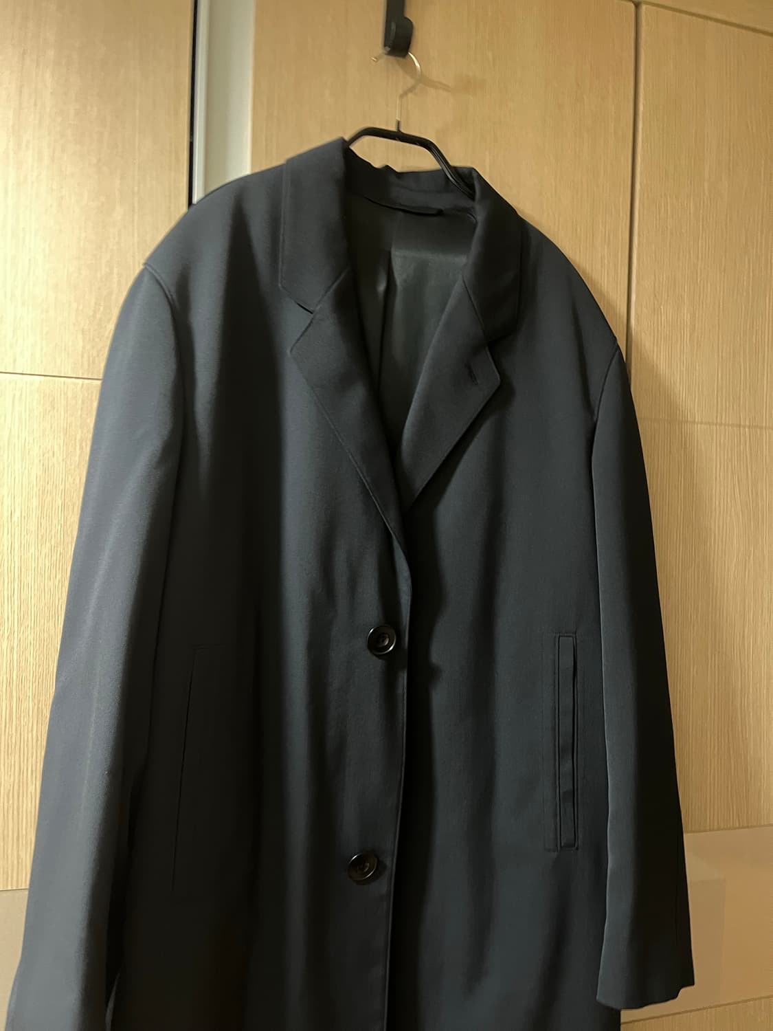 르메르 체스터필드 코트 블랙 44사이즈 팝니다 상품이미지3