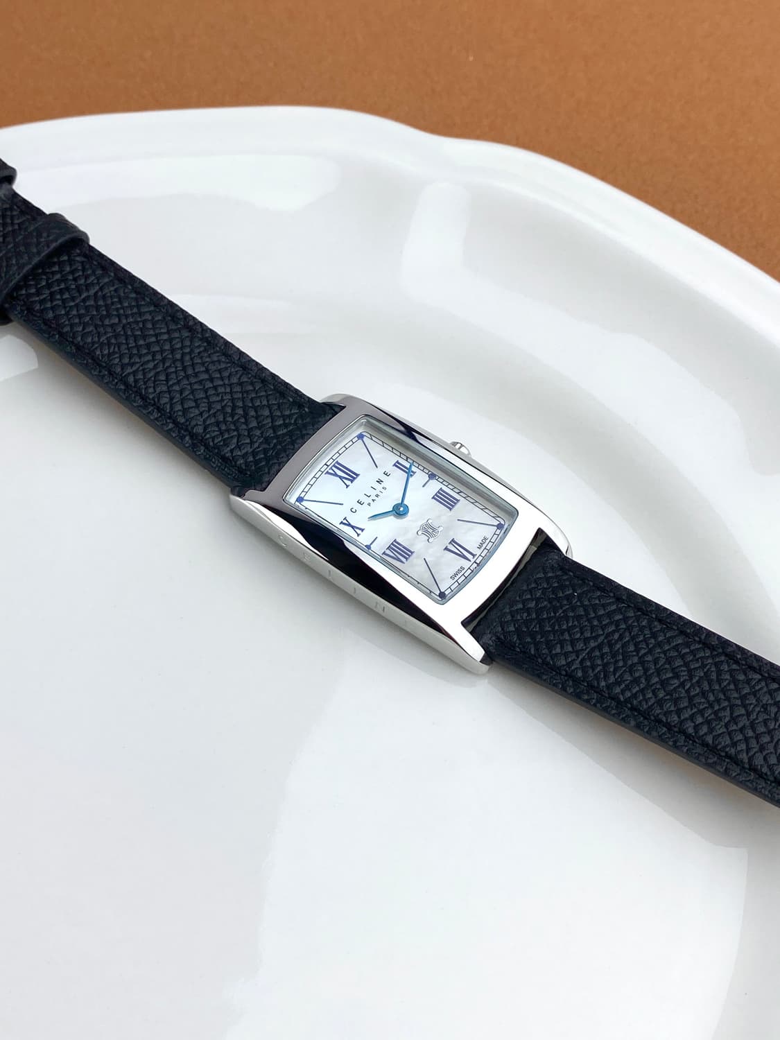 CELINE soft shell watch UNISEX 상품이미지1