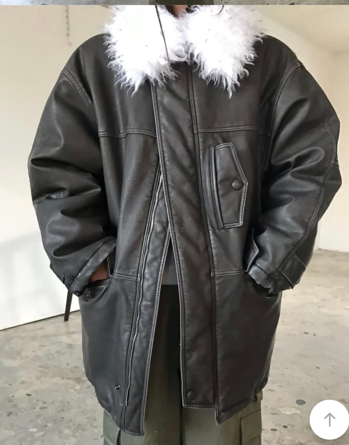 새상품급) 도매택 위아(weare) 레더 퍼 카라 점퍼 상품이미지7