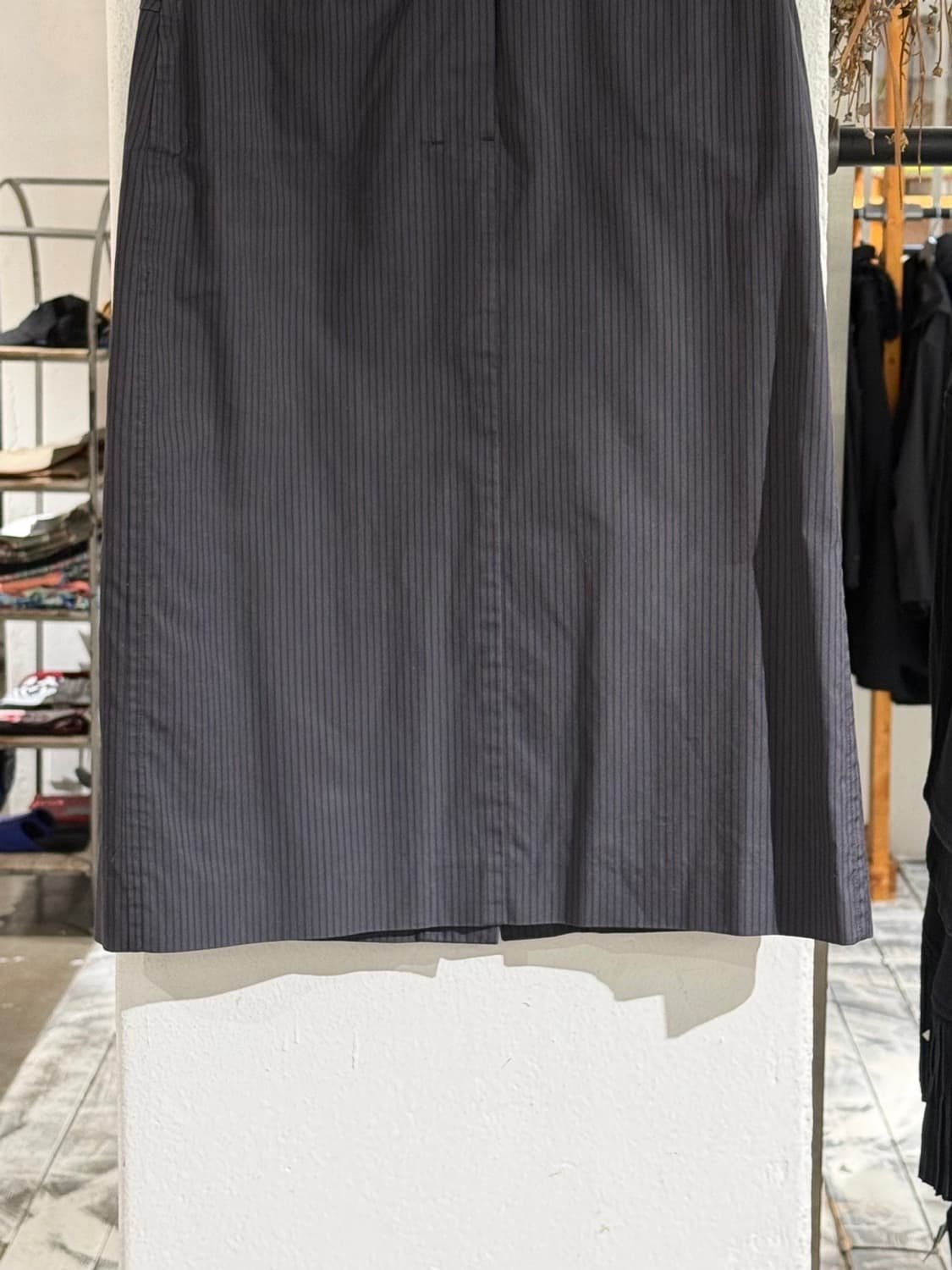 질샌더 차콜 스트라이프 H라인 미디 스커트 상품이미지3