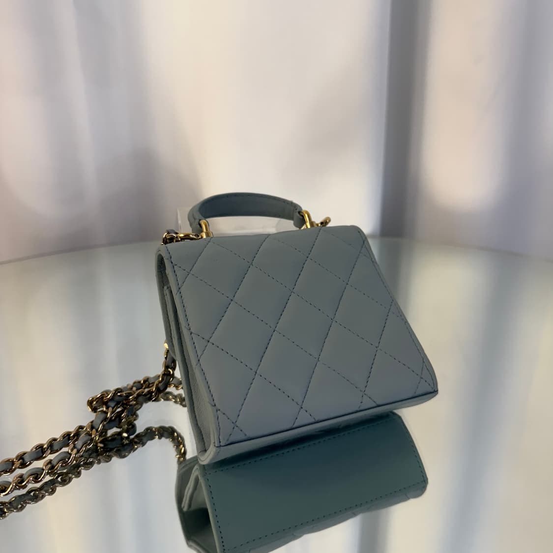 [정품] 샤넬 탑핸들 체인 미니백 램스킨 ap2682 상품이미지5