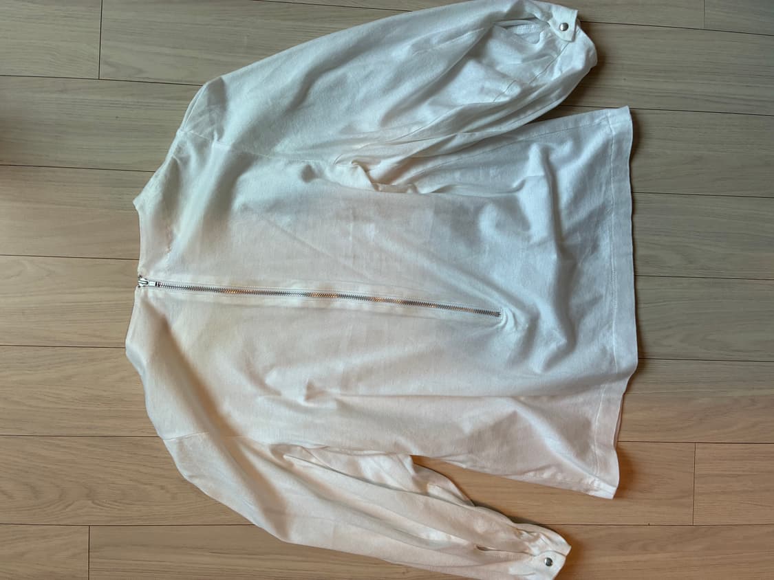 토가 풀라 벌룬소매 흰색 탑  상품이미지4