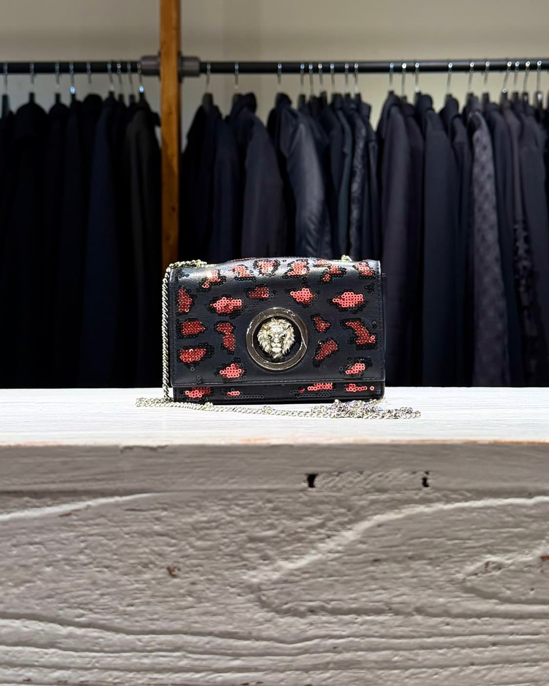 베르수스 베르사체 블랙 레오파드 라 메두사 미니 크로스백 상품이미지1