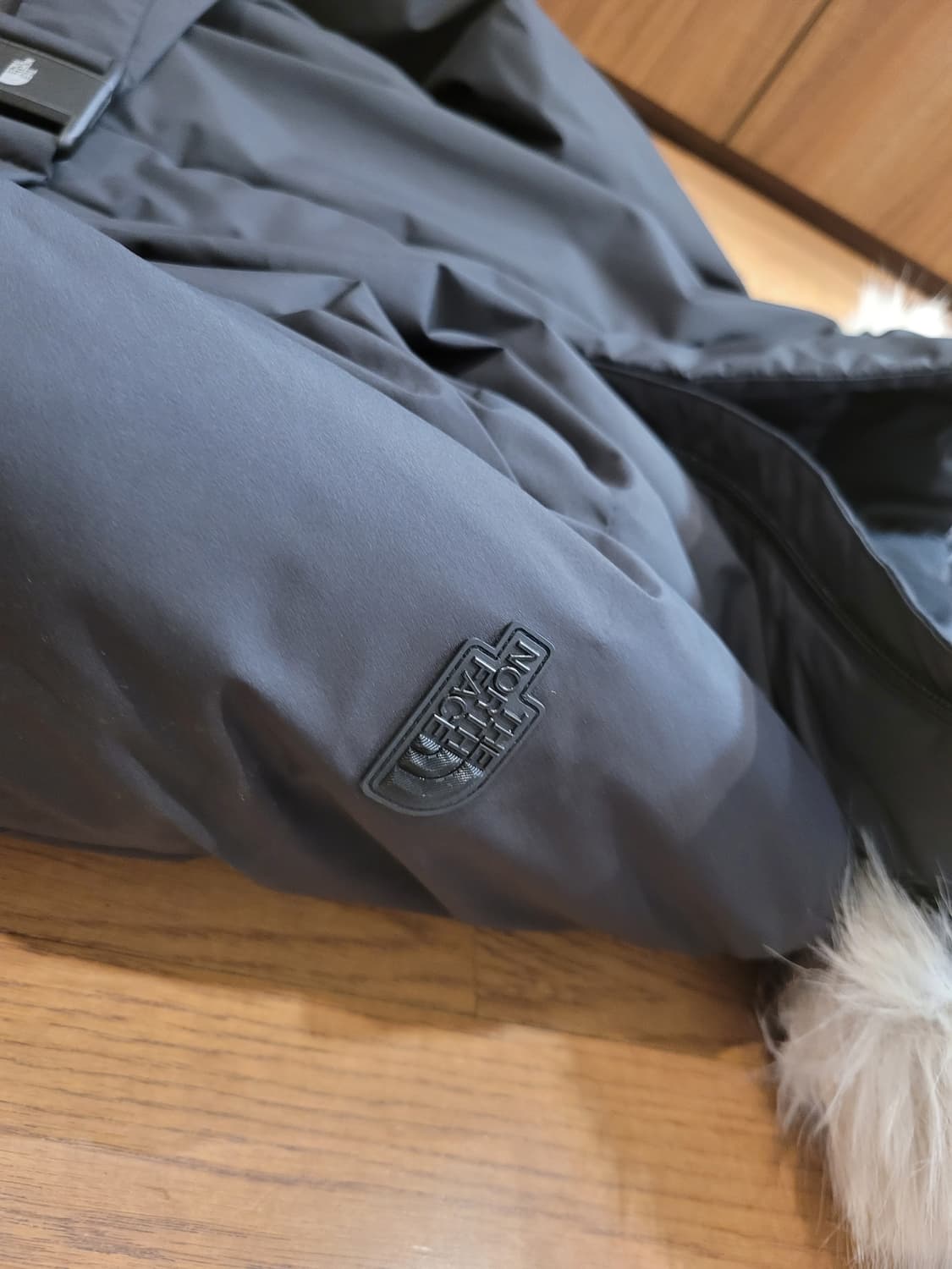 노스페이스 에어 히트 다운 코트55 상품이미지3