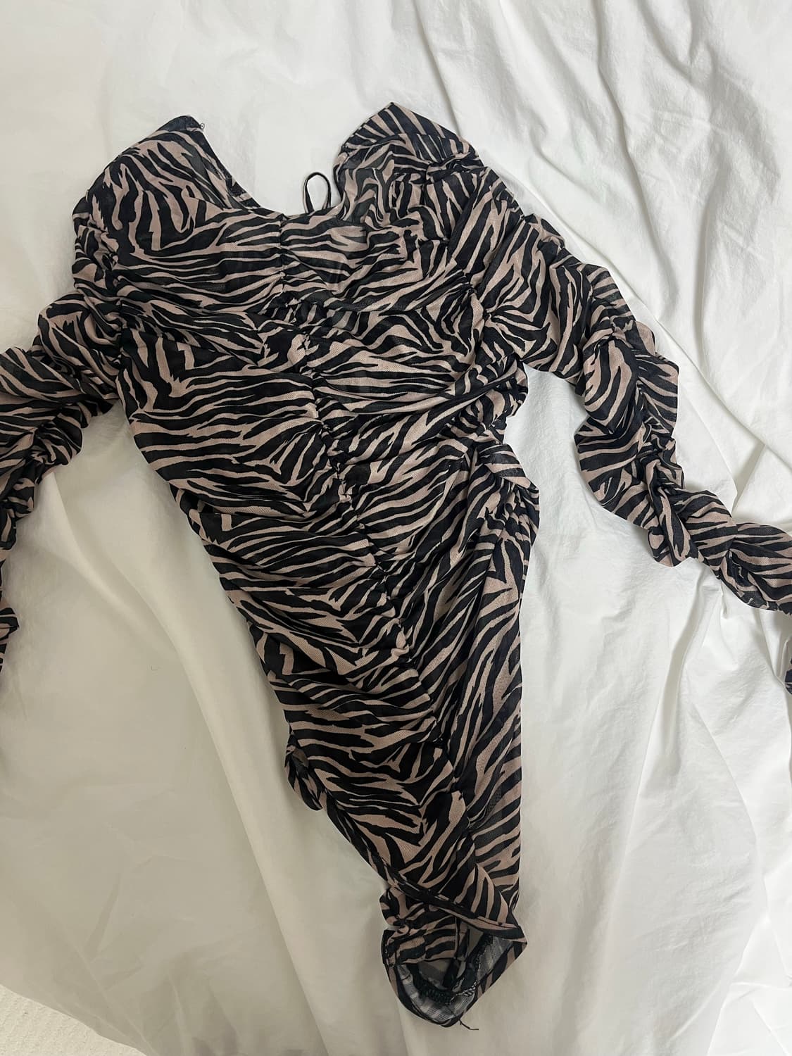 오네갸루 지브라 셔링 바디수트 상품이미지2